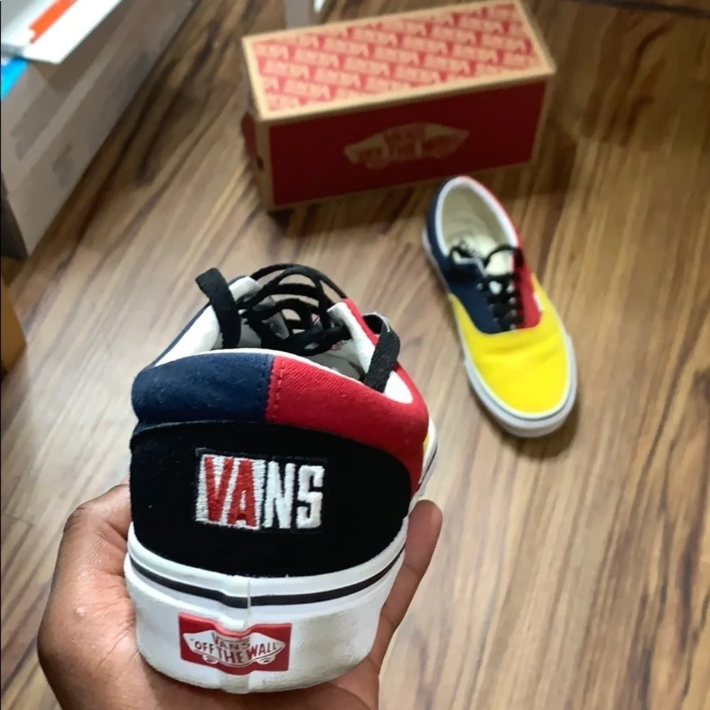 Unisex Vans Off The Wall Multi Color (8.5M-10W)
